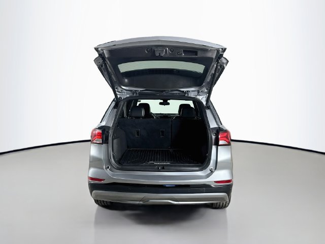 Used 2024 Chevrolet Equinox RS FWD image 27