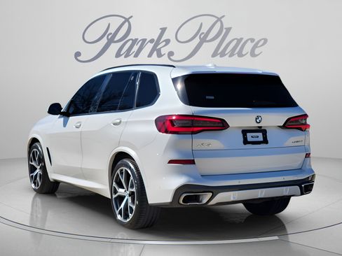 Used 2023 BMW X5 xDrive40i w/ Executive Package AWD/4WD image 3