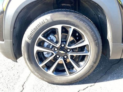 Certified 2025 Chevrolet TrailBlazer LT FWD image 20