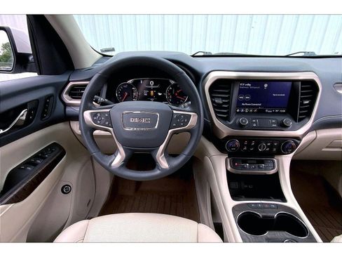 Used 2023 GMC Acadia Denali w/ Trailering Package FWD image 5
