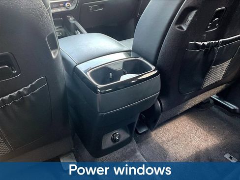 Used 2025 Kia Telluride S AWD/4WD image 13
