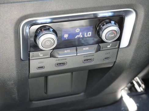 New 2026 GMC Yukon XL Denali w/ Denali Reserve Package AWD/4WD image 48