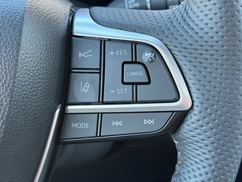 New 2026 Toyota Sienna Platinum AWD/4WD image 32
