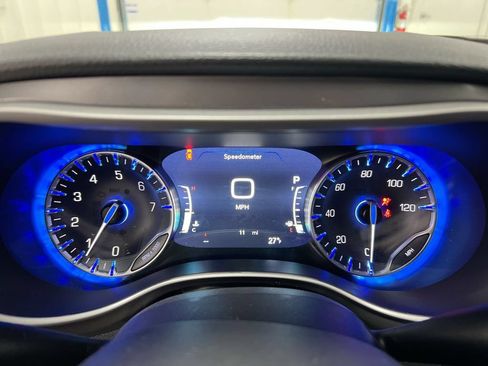 New 2026 Chrysler Pacifica Select AWD/4WD image 12