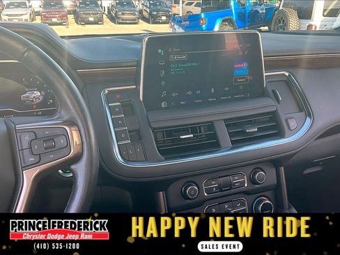 Used 2024 Chevrolet Suburban High Country w/ Advanced Technology Package image 6