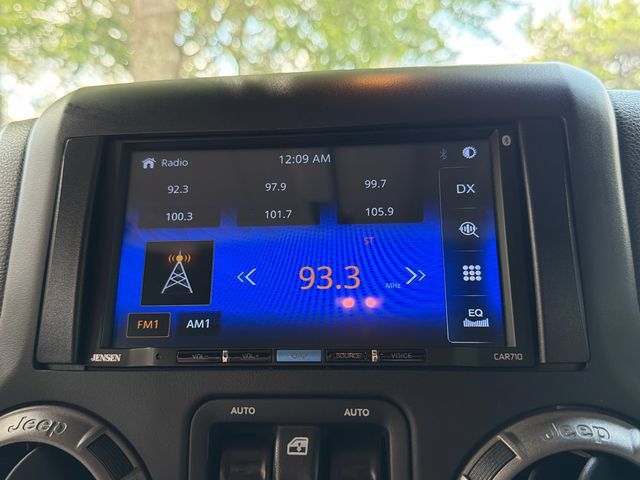 Used 2018 Jeep Wrangler Unlimited Sport AWD/4WD image 29