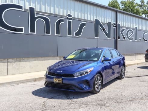 Used 2024 Kia Forte LXS FWD image 1