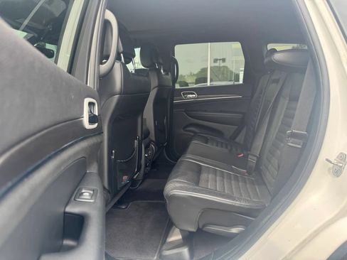 Used 2018 Jeep Grand Cherokee Limited AWD/4WD image 7