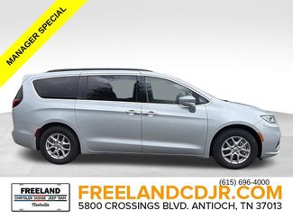 Used 2022 Chrysler Pacifica Touring-L FWD video 2