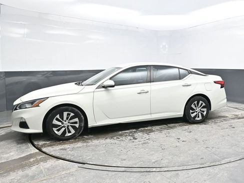 Used 2021 Nissan Altima 2.5 S image 3