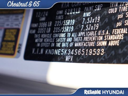 Used 2025 Kia Carnival SX FWD image 41