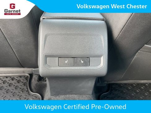 Certified 2024 Volkswagen Jetta SEL FWD image 30