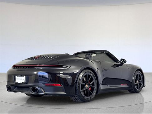 New 2026 Porsche 911 Carrera 4S image 8