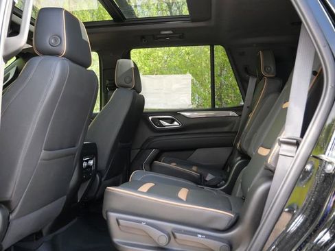 Used 2024 GMC Yukon AT4 w/ AT4 Premium Plus Package AWD/4WD image 25