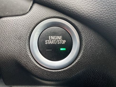 Used 2024 Chevrolet Equinox LT image 29