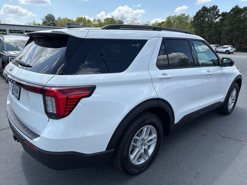 New 2026 Ford Explorer Active image 2