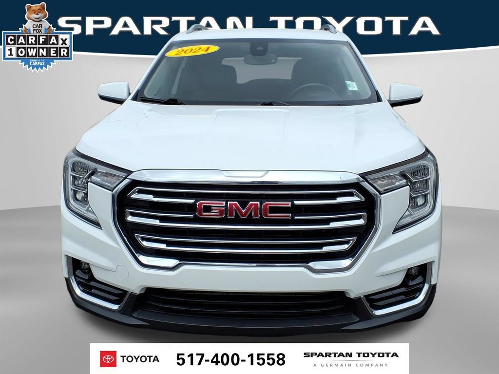 Used 2024 GMC Terrain SLT FWD image 3