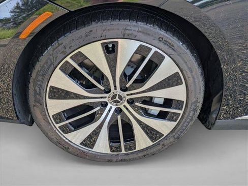 Used 2023 Mercedes-Benz EQE 500 4MATIC Sedan image 7