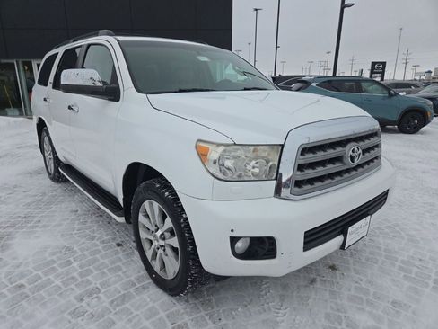 Used 2011 Toyota Sequoia Limited image 3