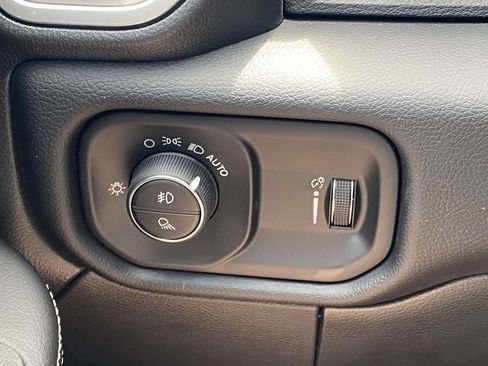 New 2026 RAM 2500 Big Horn AWD/4WD image 31