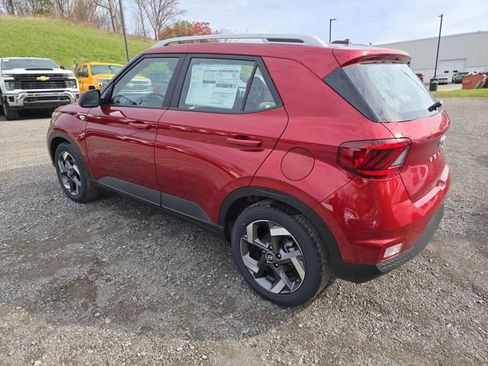 New 2026 Hyundai Venue SEL image 3