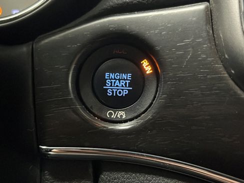 Used 2018 Jeep Grand Cherokee Limited AWD/4WD image 21