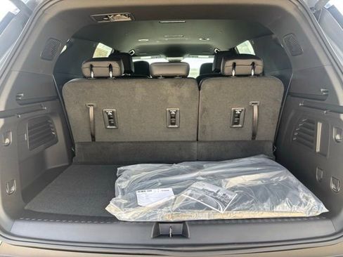 New 2026 Chevrolet Traverse LT w/ Enhanced Driving Package image 10