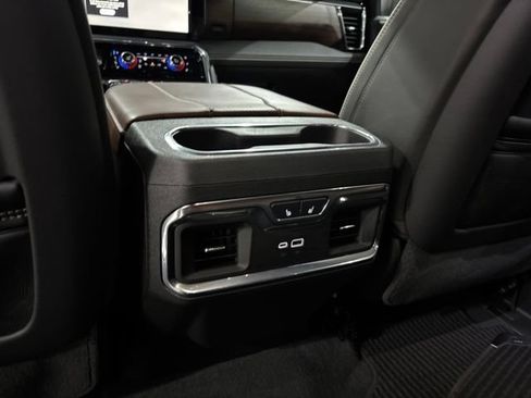 Used 2025 GMC Sierra 1500 Denali Ultimate AWD/4WD image 38