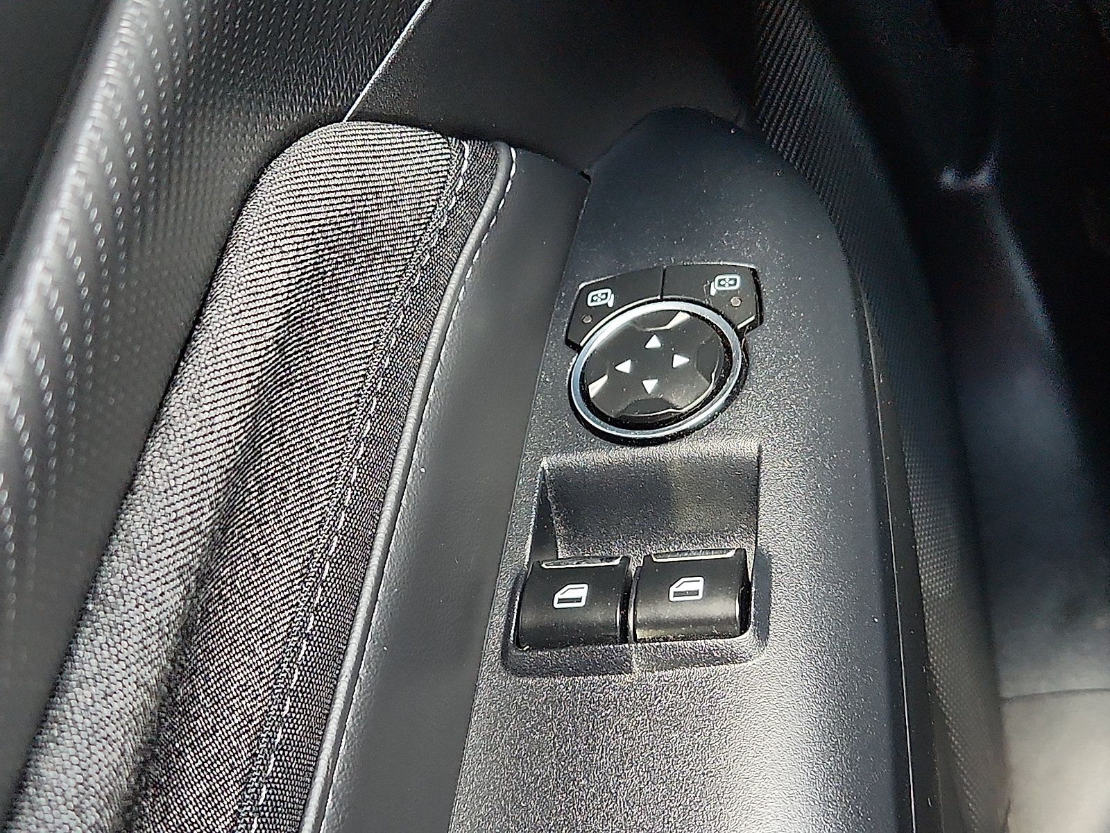 Used 2024 Ford Mustang Coupe RWD image 17