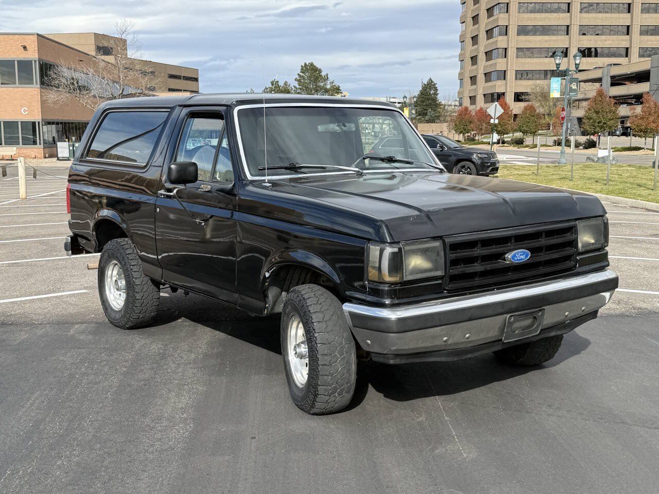 Used 1990 Ford Bronco AWD/4WD image 5
