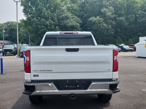 Used 2021 Chevrolet Silverado 1500 LT w/ Fleet Comfort Package AWD/4WD image 4