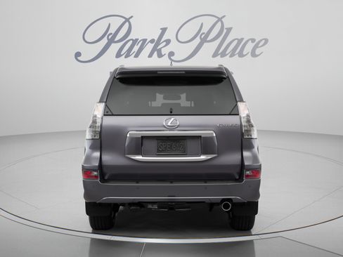 Used 2019 Lexus GX 460 AWD/4WD image 3