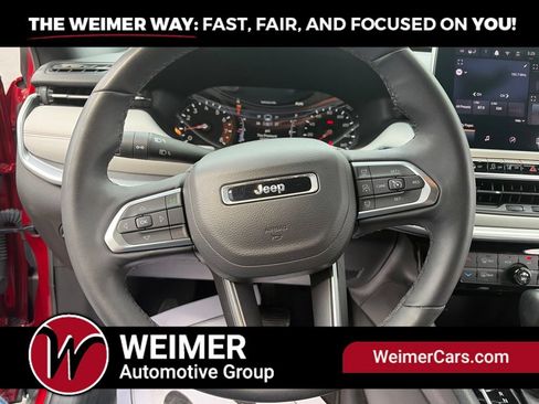 Used 2025 Jeep Compass Limited AWD/4WD image 25