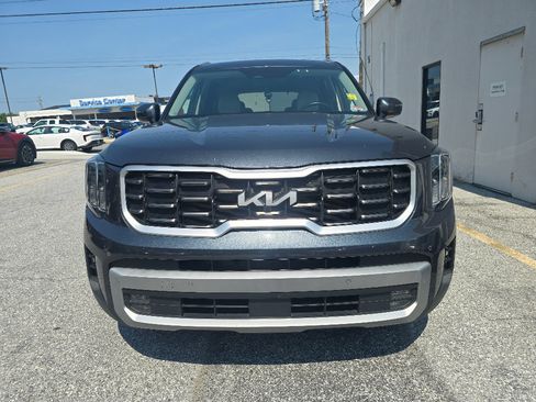 Used 2023 Kia Telluride SX AWD/4WD image 3