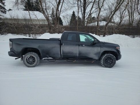 Used 2014 Toyota Tundra SR5 image 9