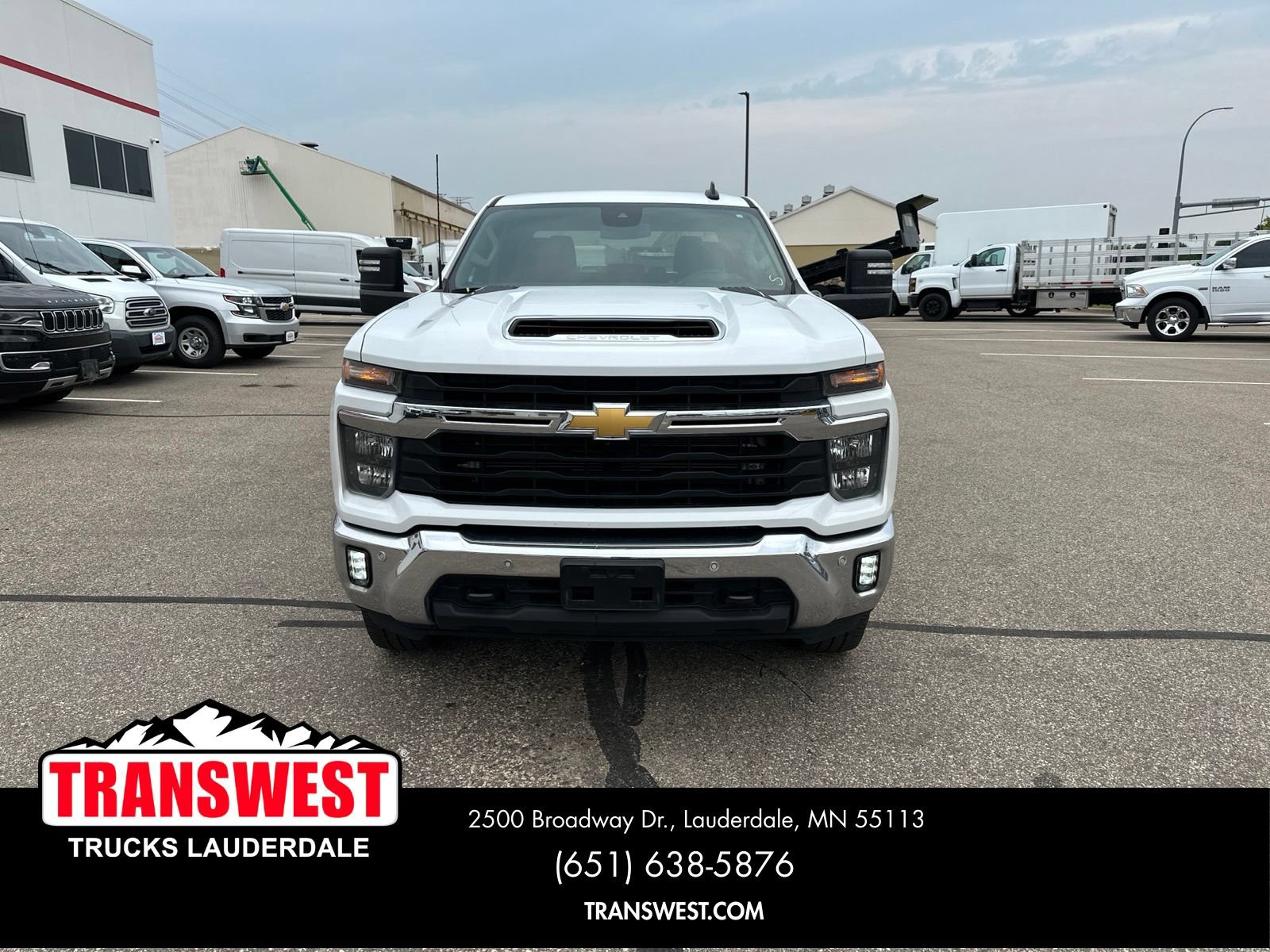 Used 2025 Chevrolet Silverado 3500 LT w/ Safety Package AWD/4WD image 8