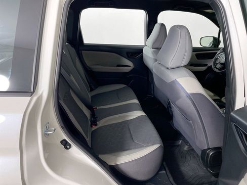 Used 2025 Subaru Forester image 29