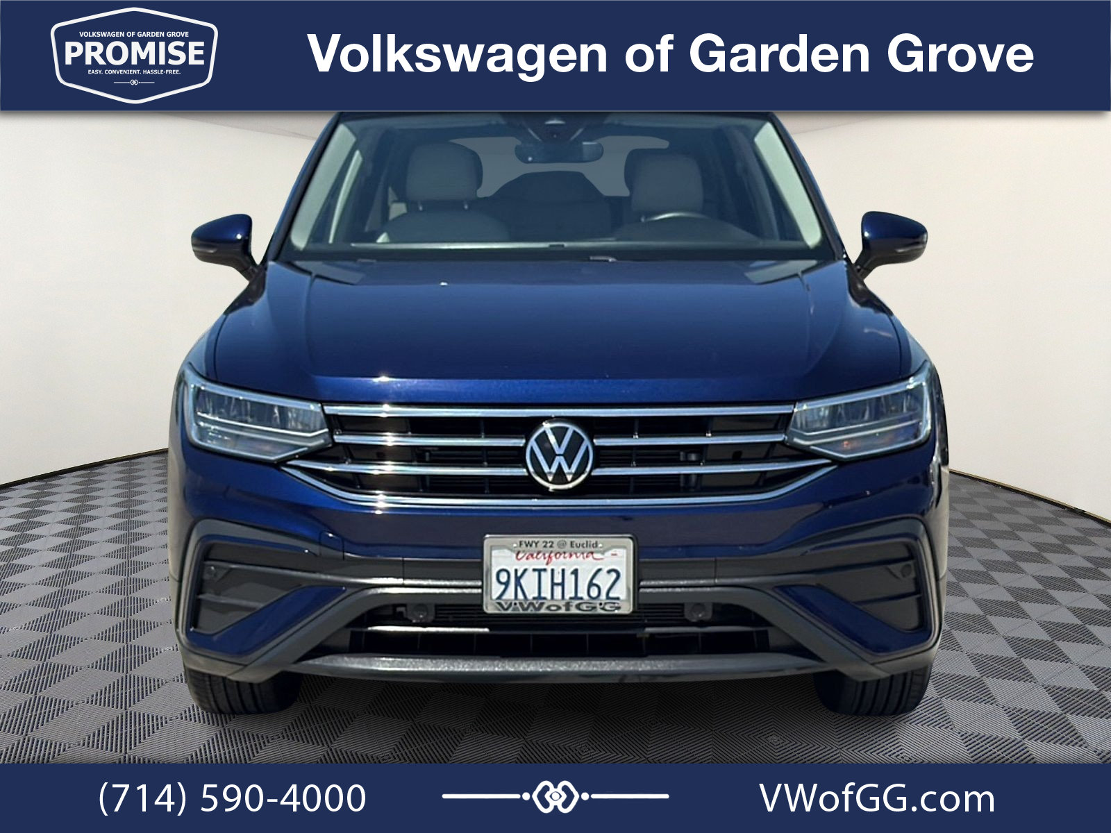 Used 2023 Volkswagen Tiguan SE FWD image 3