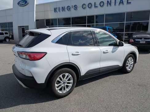 Used 2020 Ford Escape SE FWD image 4
