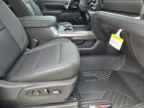 New 2026 Chevrolet Silverado 3500 LTZ w/ LTZ Convenience Package AWD/4WD image 10