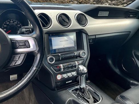 Used 2016 Ford Mustang Premium image 5