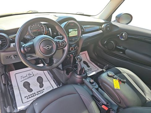 Used 2019 MINI Cooper 2-Door Hardtop FWD image 13