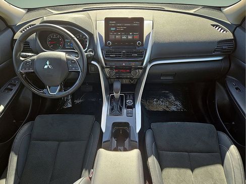 Used 2025 Mitsubishi Eclipse Cross SE image 16