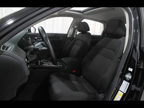 Used 2024 Honda Civic EX image 5