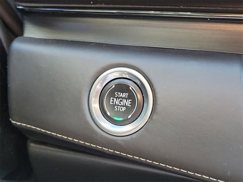 Used 2023 Cadillac Escalade Sport Platinum w/ LPO, ONYX Package image 17