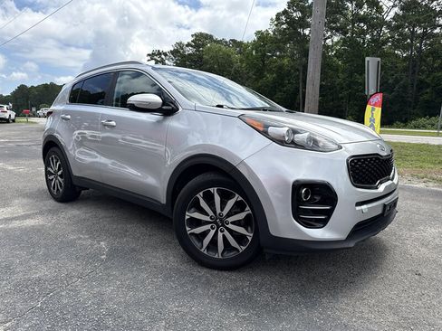 Used 2019 Kia Sportage EX FWD image 3