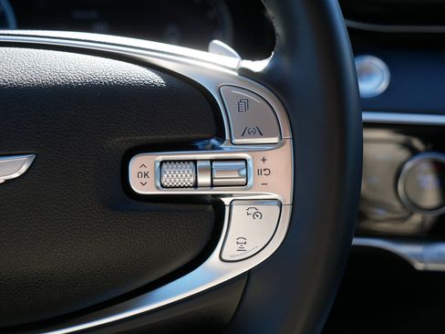 Used 2025 Genesis GV70 2.5T AWD/4WD image 41