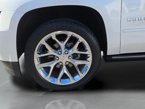 Used 2018 Chevrolet Suburban Premier image 33