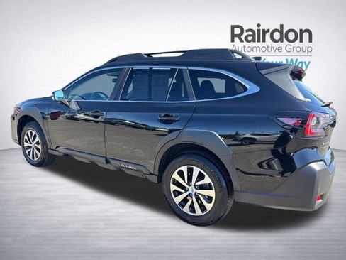 Used 2023 Subaru Outback Premium AWD/4WD image 5