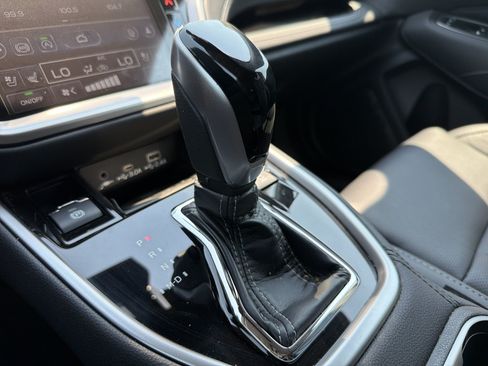 Certified 2025 Subaru Outback Touring AWD/4WD image 24